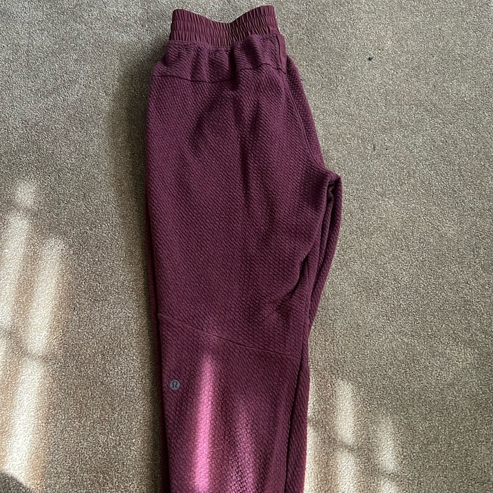 Lululemon men’s joggers